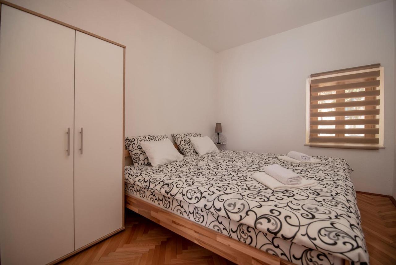 Apartman Nina Stari Grad 特雷比涅 外观 照片