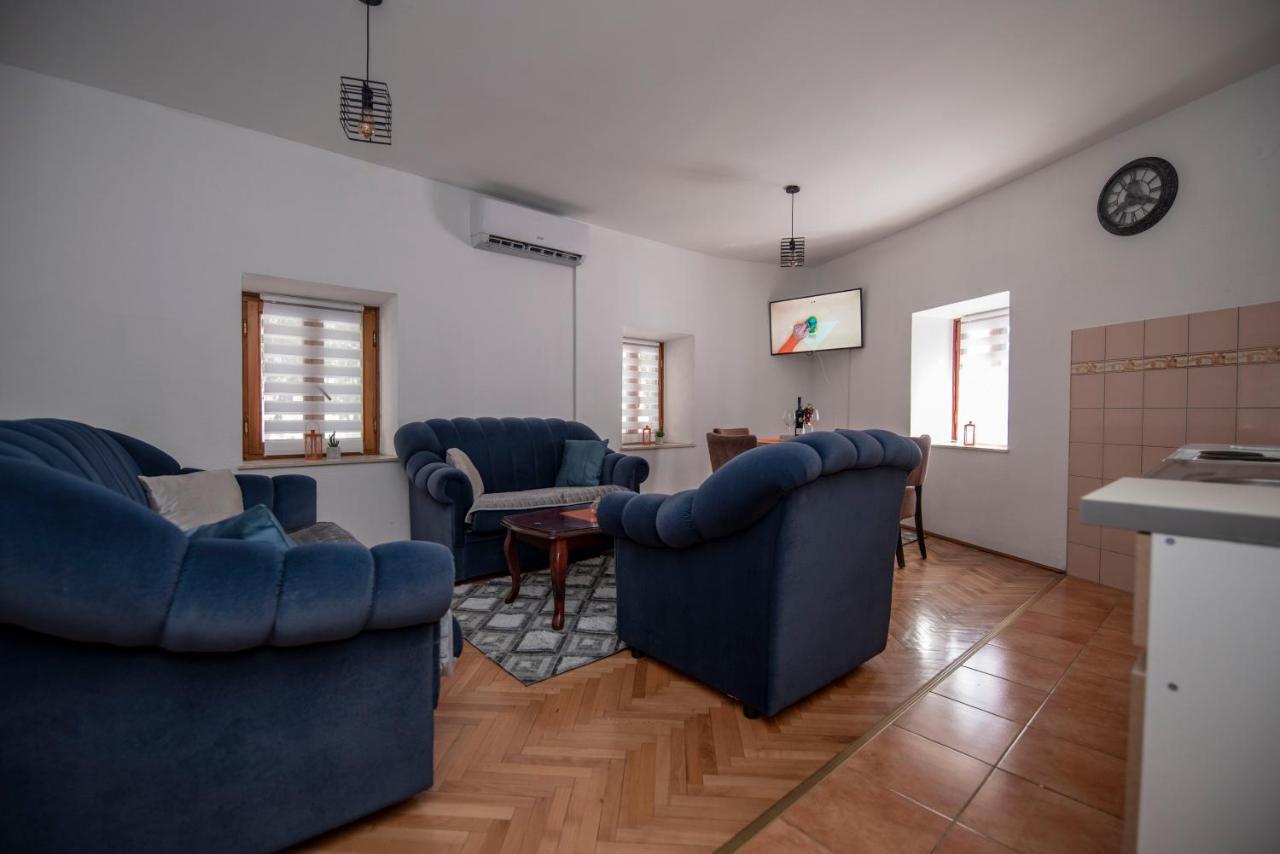 Apartman Nina Stari Grad 特雷比涅 外观 照片