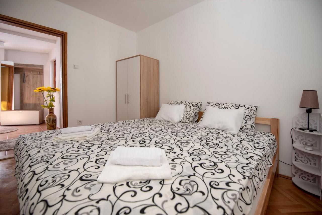 Apartman Nina Stari Grad 特雷比涅 外观 照片