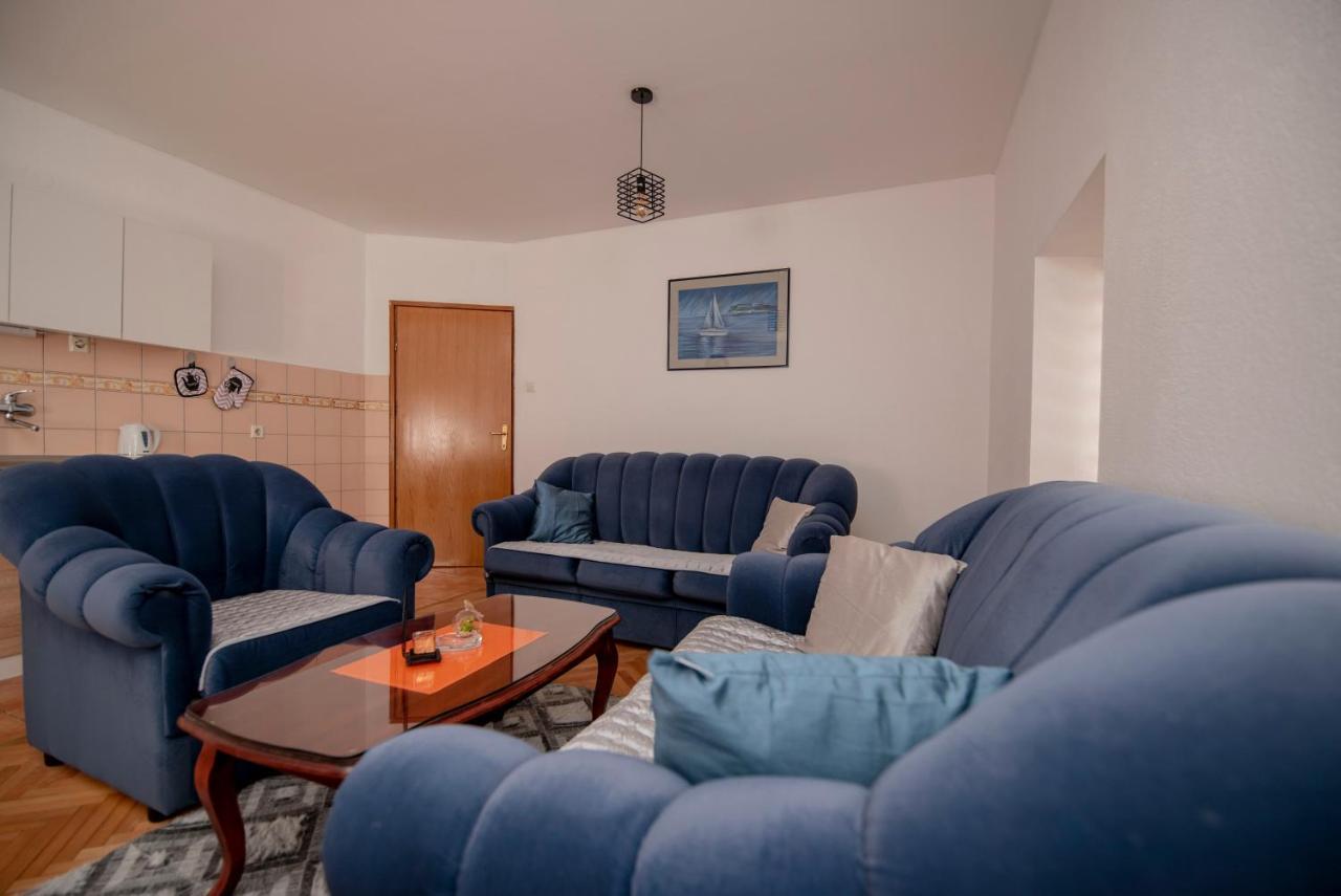 Apartman Nina Stari Grad 特雷比涅 外观 照片